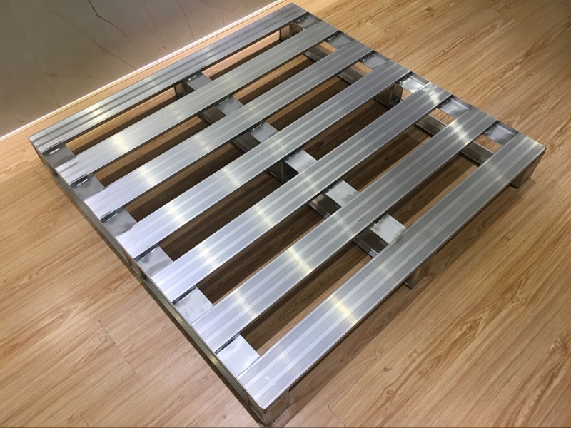 冷庫托盤一般用什么材料做的(圖3) 冷庫托盤一般用什么材料做的(圖3)